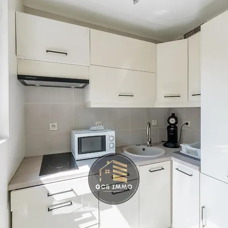 Le Cocon - 4 Personnes Et Parking Prive Gratuit Apartment