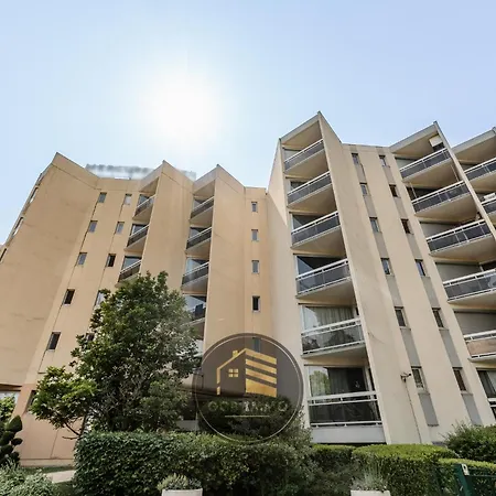 Le Cocon - 4 Personnes Et Parking Prive Gratuit * Meylan